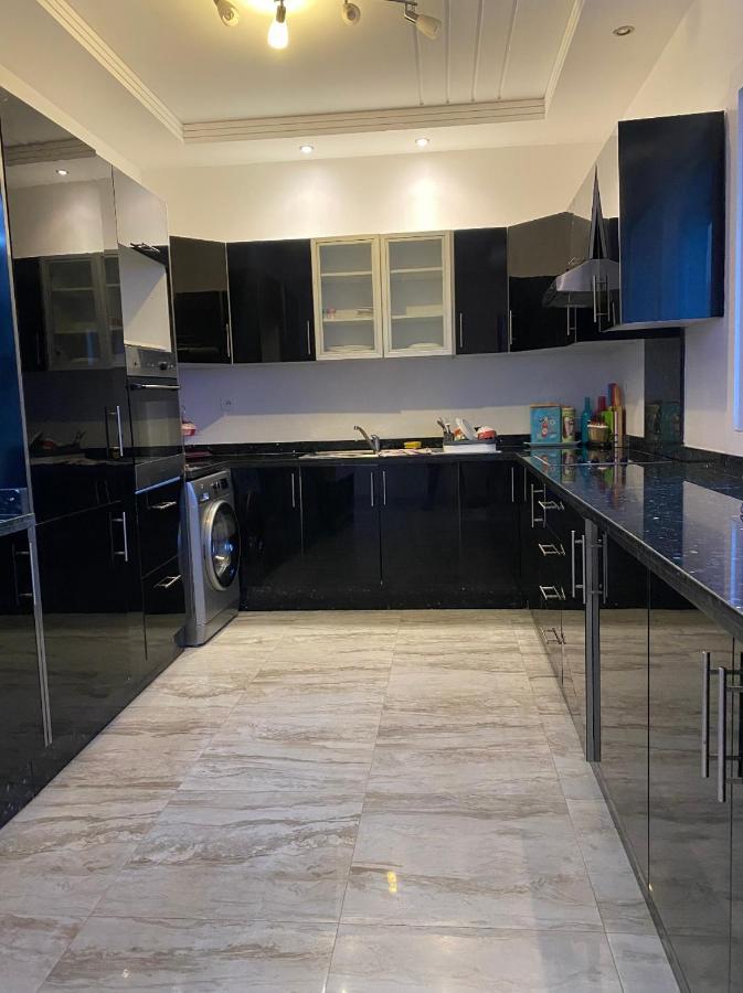 Super Appart Pour Famille Uniquement! Apartment Saïdia Luaran gambar